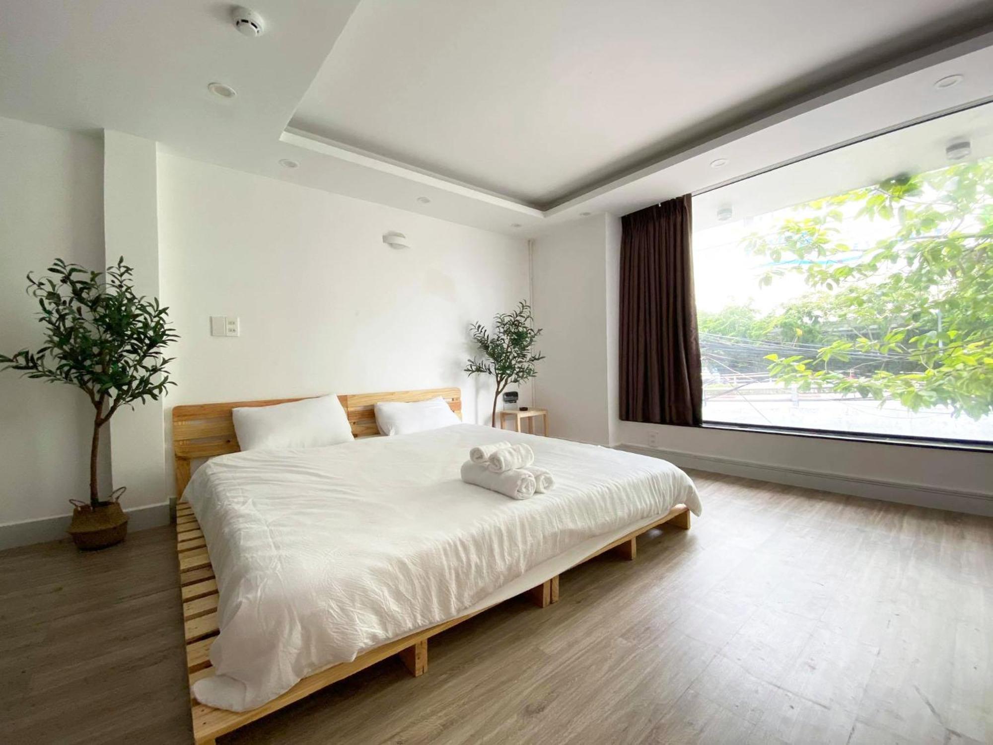J&K Hotel Ho Chi Minh City Exterior photo